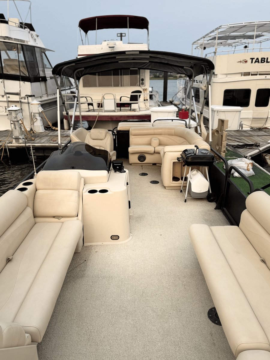 3-Hour Pontoon Charter – Captain Included